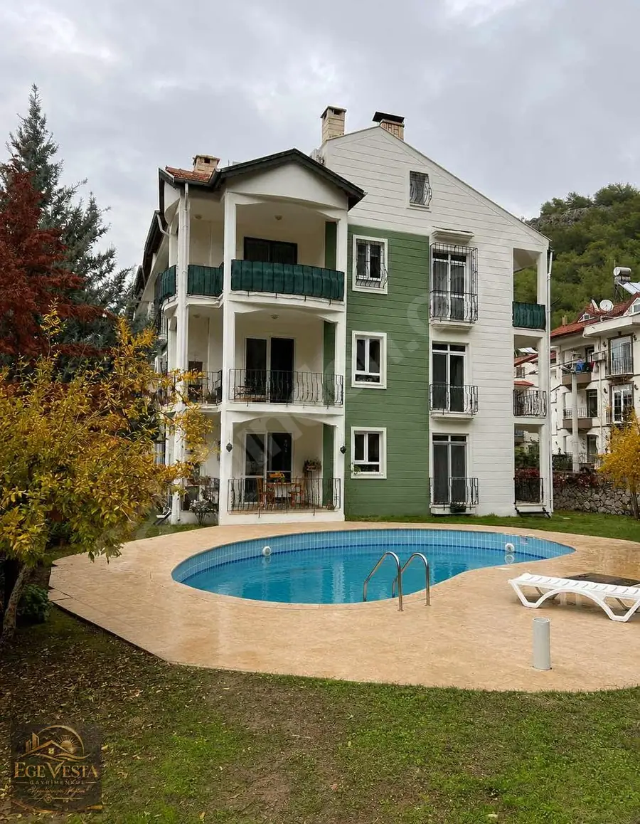 Fethiye de 200m² Havuzlu 4+2 Dubleks Daire