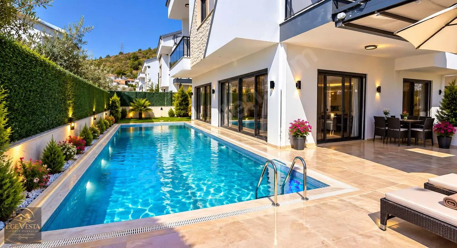 Karagedikte 6+1 Müstakil Havuzlu Villa (English Translation)