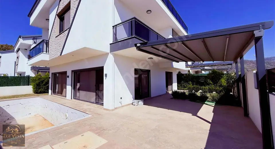 Karagedikte 6+1 Müstakil Havuzlu Villa (English Translation) – fotoğraf 2