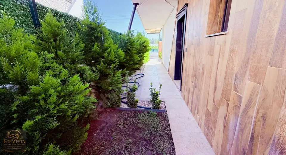 Karagedikte 6+1 Müstakil Havuzlu Villa (English Translation) – fotoğraf 4
