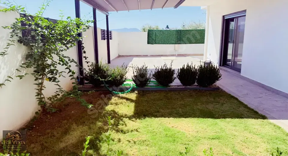 Karagedikte 6+1 Müstakil Havuzlu Villa (English Translation) – fotoğraf 5